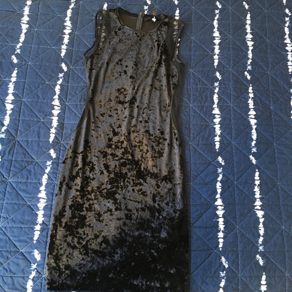 Bundle of 6 dresses - Picture 3 of 8